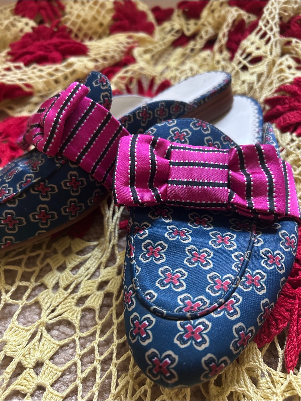 1901 Navy Floral Slip-On Mules with Pink Bow 8.5